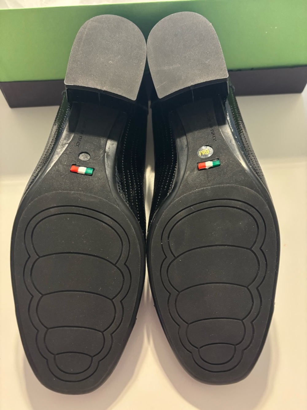 SESTO MEUCCI Black Low Heel Pumps - Picture 4 of 5